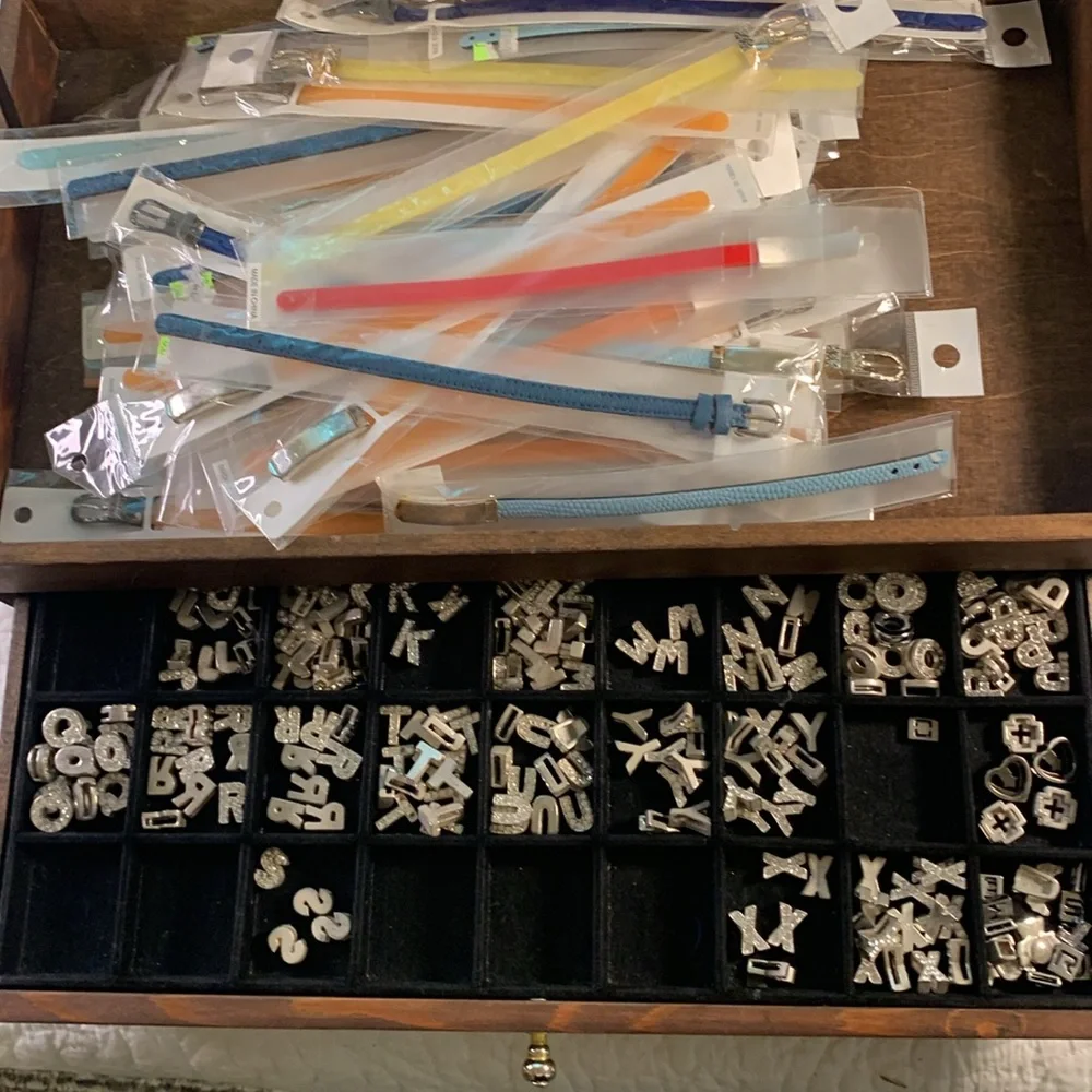U Name It Customize Bracelets & Charms & wooden box 45 bracelets 100s of Charms